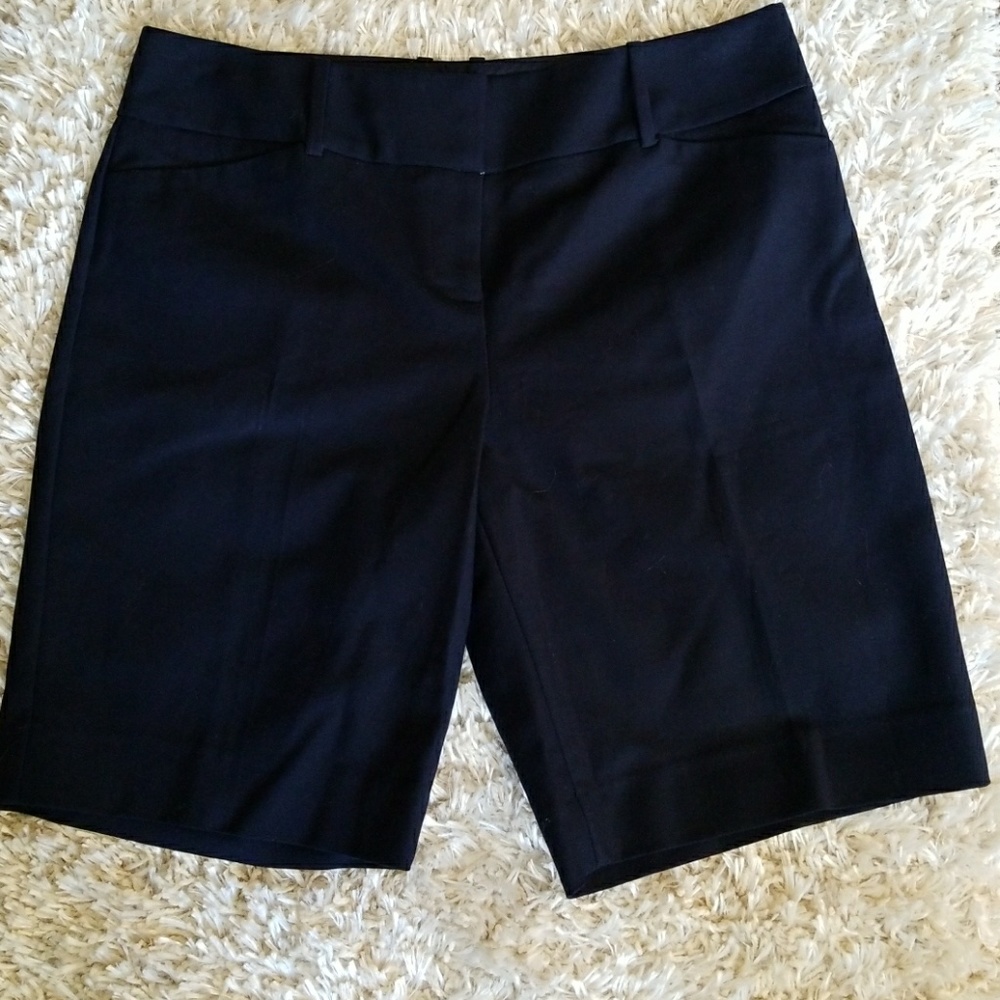 Outback Red/Limited shorts bundle - Picture 2 of 7